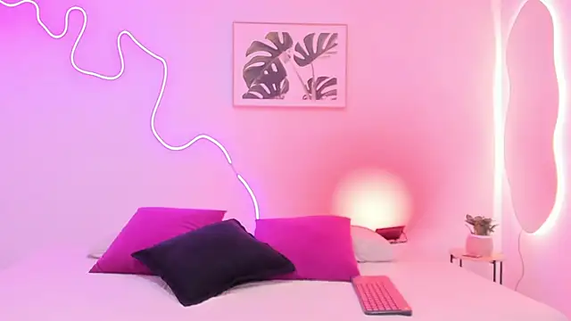 Cherrydollxx online show from November 7, 2025, 12:05 pm