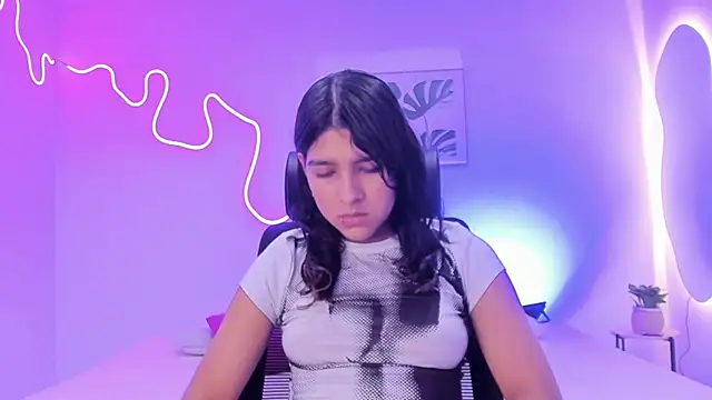 Cherrydollxx online show from November 13, 2025, 11:42 am