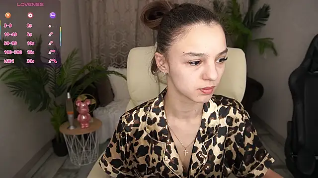 AnitaBambie online show from March 10, 2026, 6:29 am