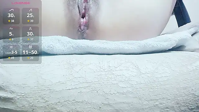 KateCondon online show from April 19, 2026, 8:22 pm