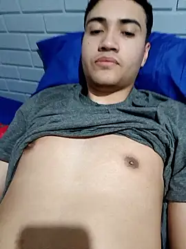 novinho safado   online show from September 29, 2025, 9:19 pm