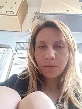 Eybrbrb online show from March 17, 2026, 7:33 am