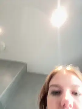 Chloemillerrxx online show from November 12, 2025, 10:15 am