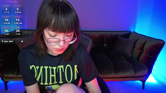 Pixie Peachh online show from October 22, 2025, 8:30 pm