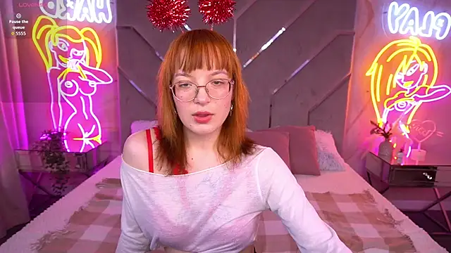 Pixie Peachh online show from December 19, 2025, 2:46 pm