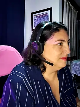 lina maria99 online show from September 30, 2025, 9:58 am