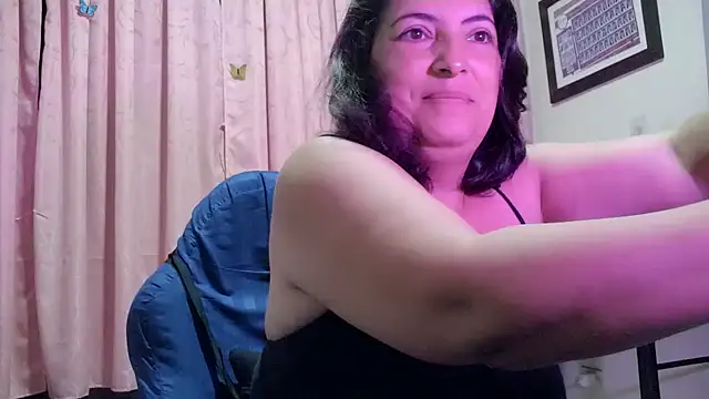 lina maria99 online show from April 12, 2026, 10:31 am