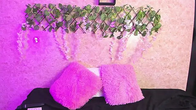 ImEmily444 online show from October 21, 2025, 3:29 am