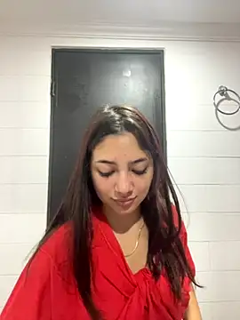 LisaGoddes online show from October 6, 2025, 7:33 pm