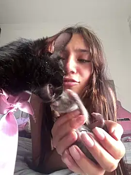 LisaGoddes online show from April 3, 2026, 7:45 pm