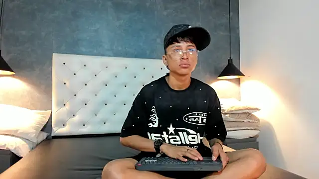 Daddy Darcks online show from October 10, 2025, 7:46 pm