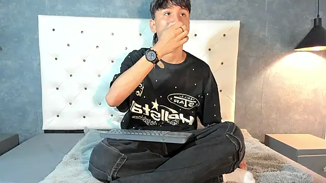 Daddy Darcks online show from October 21, 2025, 8:09 pm