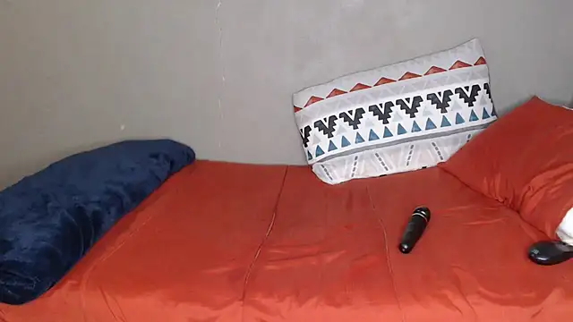 Lunalee online show from March 2, 2026, 4:47 am