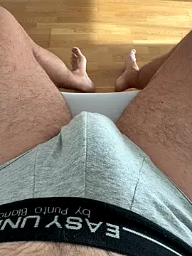 Snapshot of -Styleto chatting on September 22, 2025, 7:21 am -Styleto online show from September 22, 2025, 7:21 am