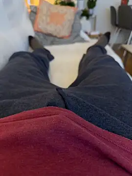 Snapshot of -Styleto chatting on December 19, 2025, 8:10 am -Styleto online show from December 19, 2025, 8:10 am