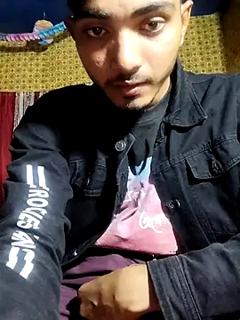 Snapshot of Hot-_couple chatting on January 14, 2026, 5:07 pm Hot- couple online show from January 14, 2026, 5:07 pm