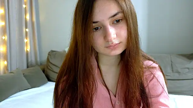 Snapshot of Lelia_Vibe chatting on November 3, 2025, 12:46 am Lelia Vibe online show from November 3, 2025, 12:46 am