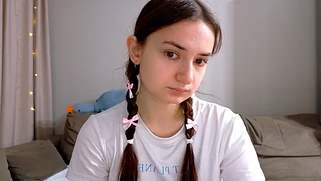 Snapshot of Lelia_Vibe chatting on November 10, 2025, 3:05 am Lelia Vibe online show from November 10, 2025, 3:05 am