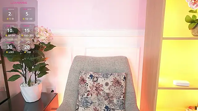 MilaCrave online show from March 4, 2026, 12:44 pm