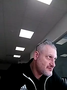 Hisnimin online show from February 8, 2026, 10:35 pm