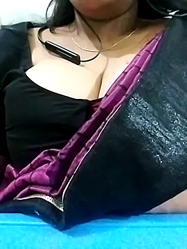 Dimplegirl online show from October 16, 2025, 4:41 pm