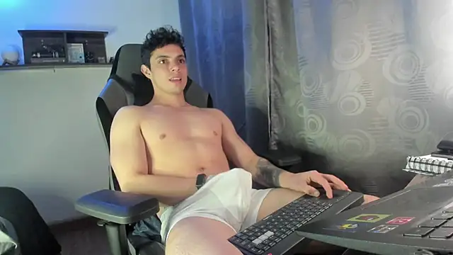 Snapshot of yourfavoriteboy__ chatting on September 20, 2025, 5:52 am yourfavoriteboy online show from September 20, 2025, 5:52 am