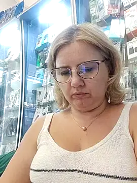 Snapshot of LustyyX chatting on July 4, 2026, 12:11 pm LustyyX online show from July 4, 2026, 12:11 pm