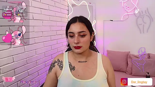 Snapshot of Darling_tay chatting on September 17, 2025, 3:41 am Darling tay online show from September 17, 2025, 3:41 am