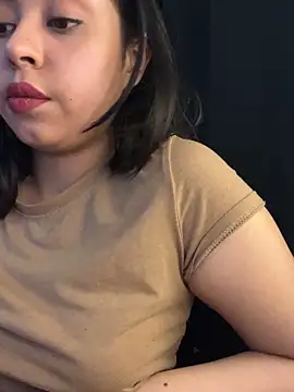 Snapshot of lau_laulu chatting on September 11, 2025, 11:49 pm lau laulu online show from September 11, 2025, 11:49 pm