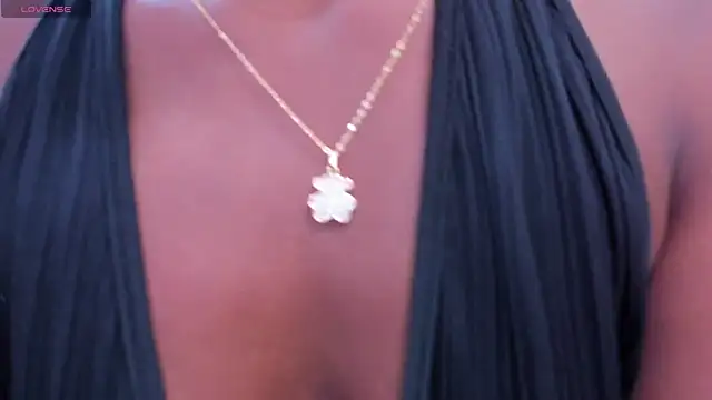 halleylorens online show from March 4, 2026, 7:31 pm