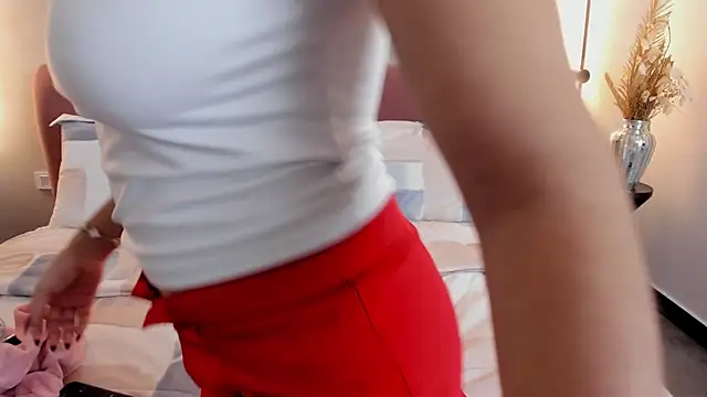 ArianaSilva  online show from October 20, 2025, 12:05 pm