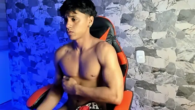 Snapshot of ZYZZ1312 chatting on July 8, 2026, 3:33 am ZYZZ1312 online show from July 8, 2026, 3:33 am