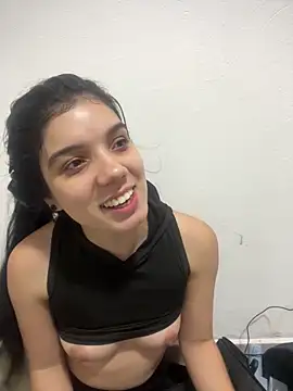 Sarita  Gomez online show from October 28, 2025, 3:54 am