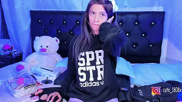 Snapshot of Sofiia_cute_ chatting on September 22, 2025, 3:52 am Sofiia cute online show from September 22, 2025, 3:52 am
