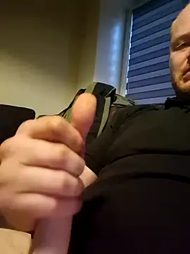 Snapshot of svenni2525 chatting on October 6, 2025, 5:10 pm svenni2525 online show from October 6, 2025, 5:10 pm