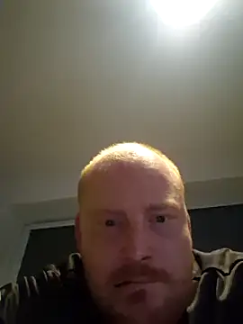 Snapshot of svenni2525 chatting on October 7, 2025, 5:15 am svenni2525 online show from October 7, 2025, 5:15 am