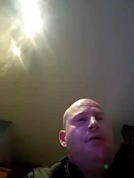 Snapshot of svenni2525 chatting on October 22, 2025, 2:01 am svenni2525 online show from October 22, 2025, 2:01 am