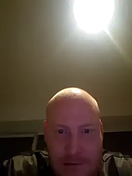 Snapshot of svenni2525 chatting on October 26, 2025, 12:38 am svenni2525 online show from October 26, 2025, 12:38 am