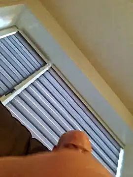 Snapshot of svenni2525 chatting on October 30, 2025, 8:16 am svenni2525 online show from October 30, 2025, 8:16 am