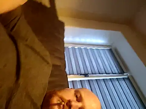 Snapshot of svenni2525 chatting on November 15, 2025, 8:00 am svenni2525 online show from November 15, 2025, 8:00 am