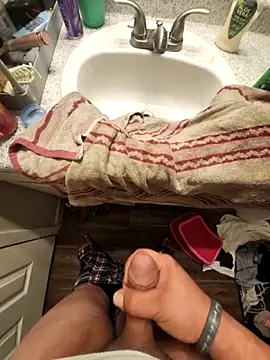 Snapshot of Biglou97 chatting on December 22, 2025, 7:49 am Biglou97 online show from December 22, 2025, 7:49 am