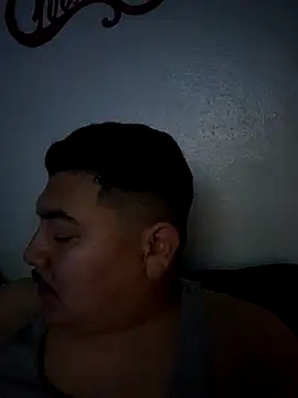 Snapshot of Biglou97 chatting on December 23, 2025, 6:55 am Biglou97 online show from December 23, 2025, 6:55 am