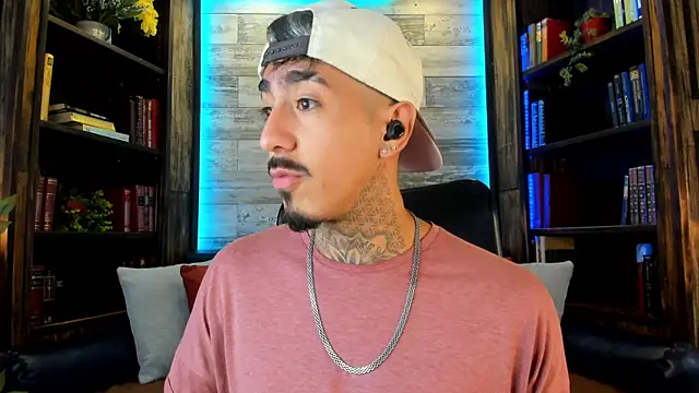 Donovan Desmond online show from October 21, 2025, 8:53 pm