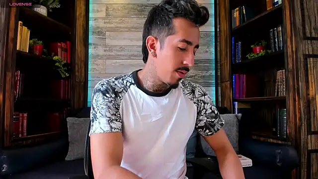 Donovan Desmond online show from April 14, 2026, 7:42 pm