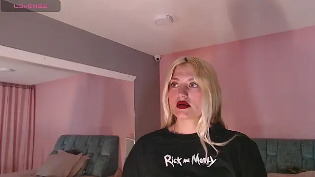 Camila Russoo online show from February 19, 2026, 8:38 pm