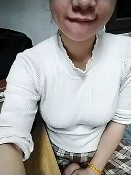 Mie rose online show from February 7, 2026, 1:20 am