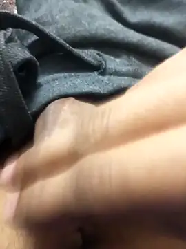 INDIAN FUCKER 06 online show from October 17, 2025, 5:21 am