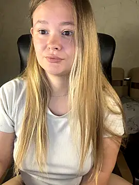 CaramelleSugar  online show from October 17, 2025, 6:10 pm