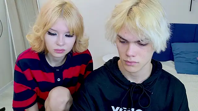 Snapshot of Bonnie_And_C1yde chatting on September 21, 2025, 5:03 pm Bonnie And C1yde online show from September 21, 2025, 5:03 pm