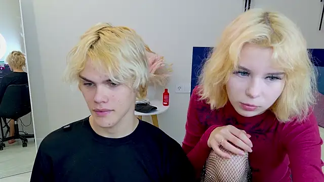 Snapshot of Bonnie_And_C1yde chatting on September 27, 2025, 5:07 pm Bonnie And C1yde online show from September 27, 2025, 5:07 pm